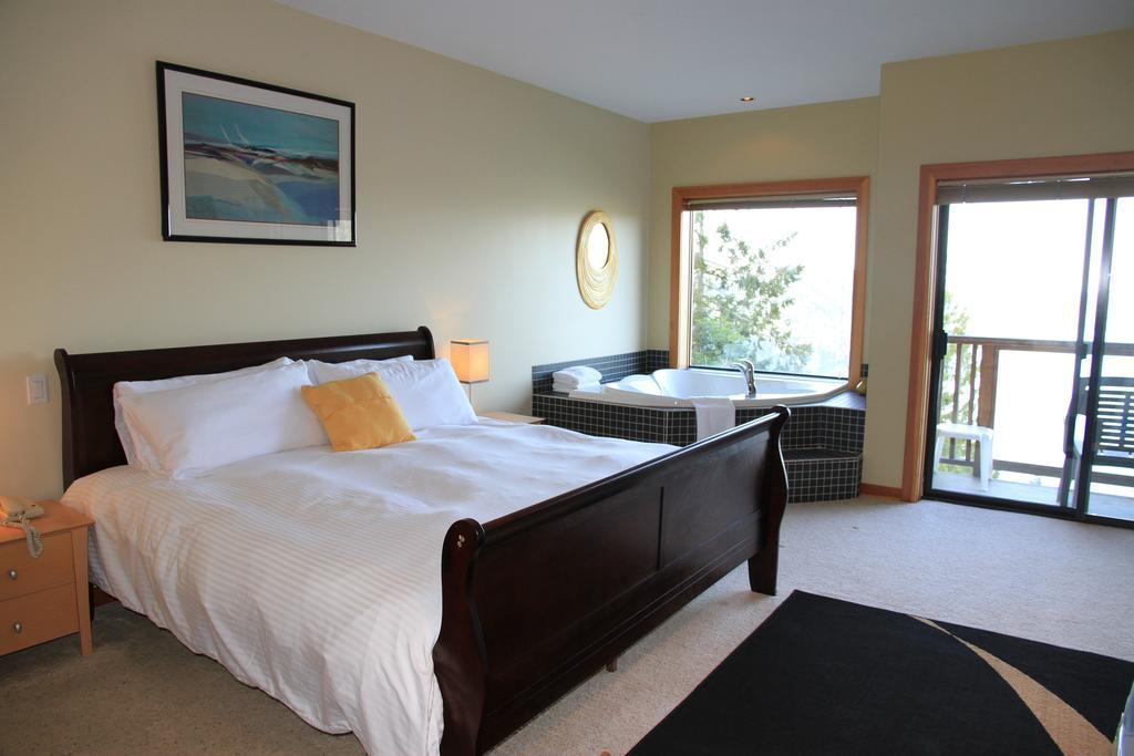 Moon Water Lodge Malahat Ruang foto